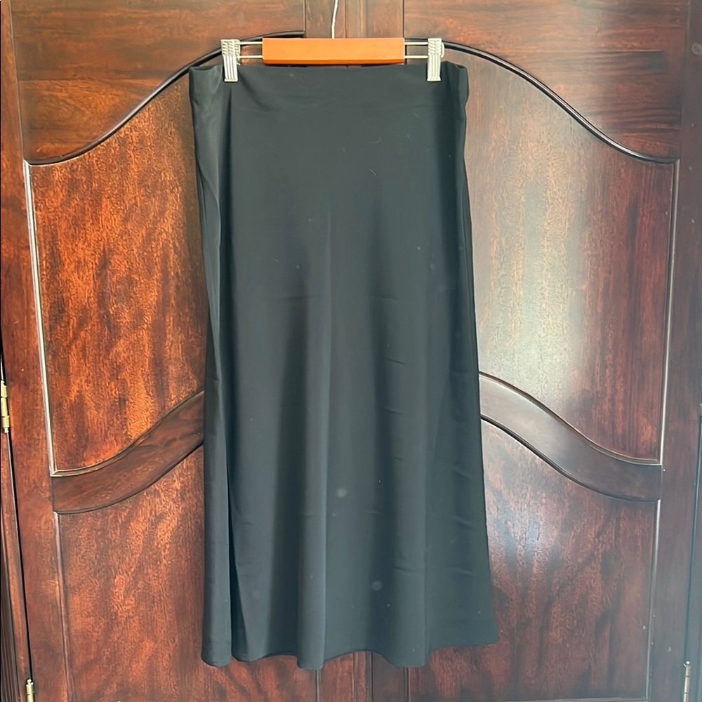 Hilary Radley Black Midi Skirt Size Large